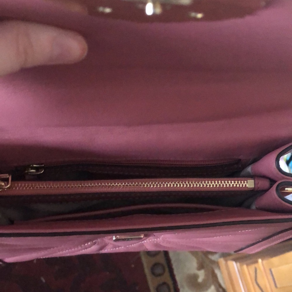 Handbag - Picture 7 of 8